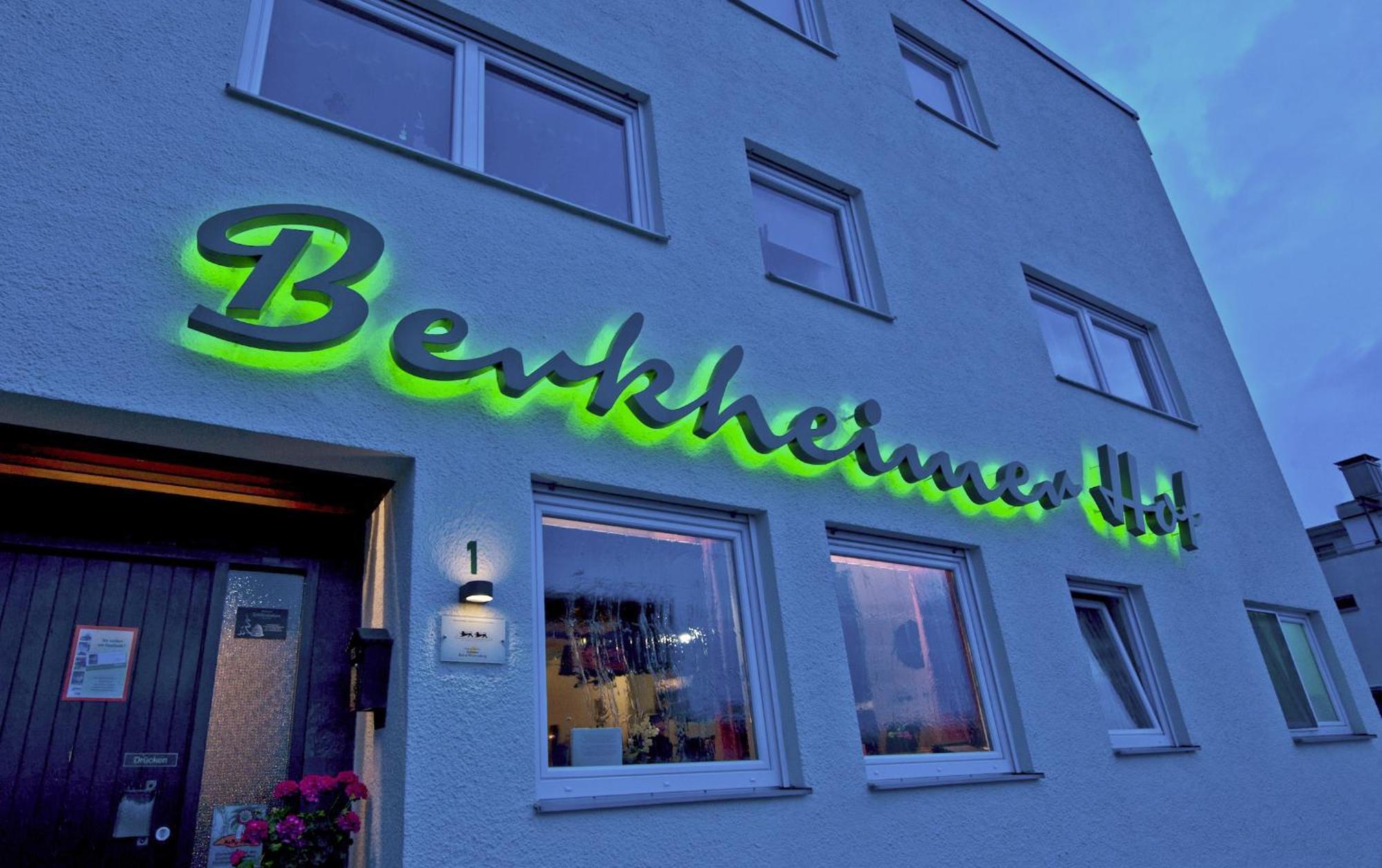 Hotel Berkheimer Hof Эсслинген Экстерьер фото